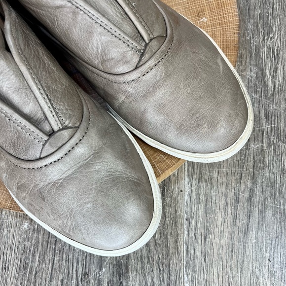 *FRYE | Mindy Slip-On Leather Sneaker Shoes in Tan Brown Size 9.5 - Picture 11 of 16